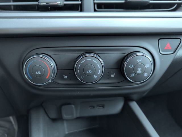 Certified 2024 Chevrolet Trax RS w/ Sunroof Package image 20