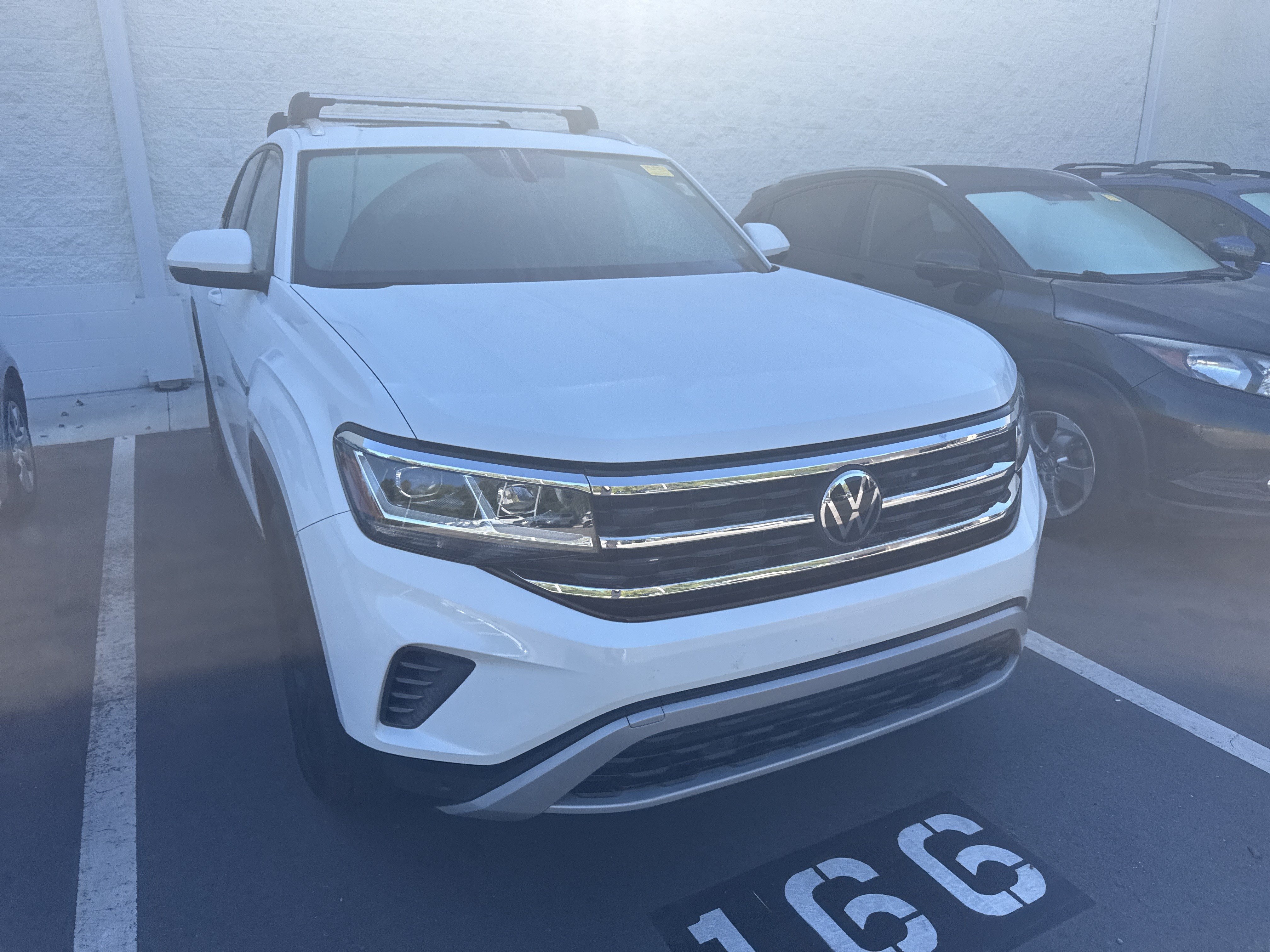 Used 2023 Volkswagen Atlas Cross Sport SE w/ Panoramic Sunroof Package AWD/4WD image 39