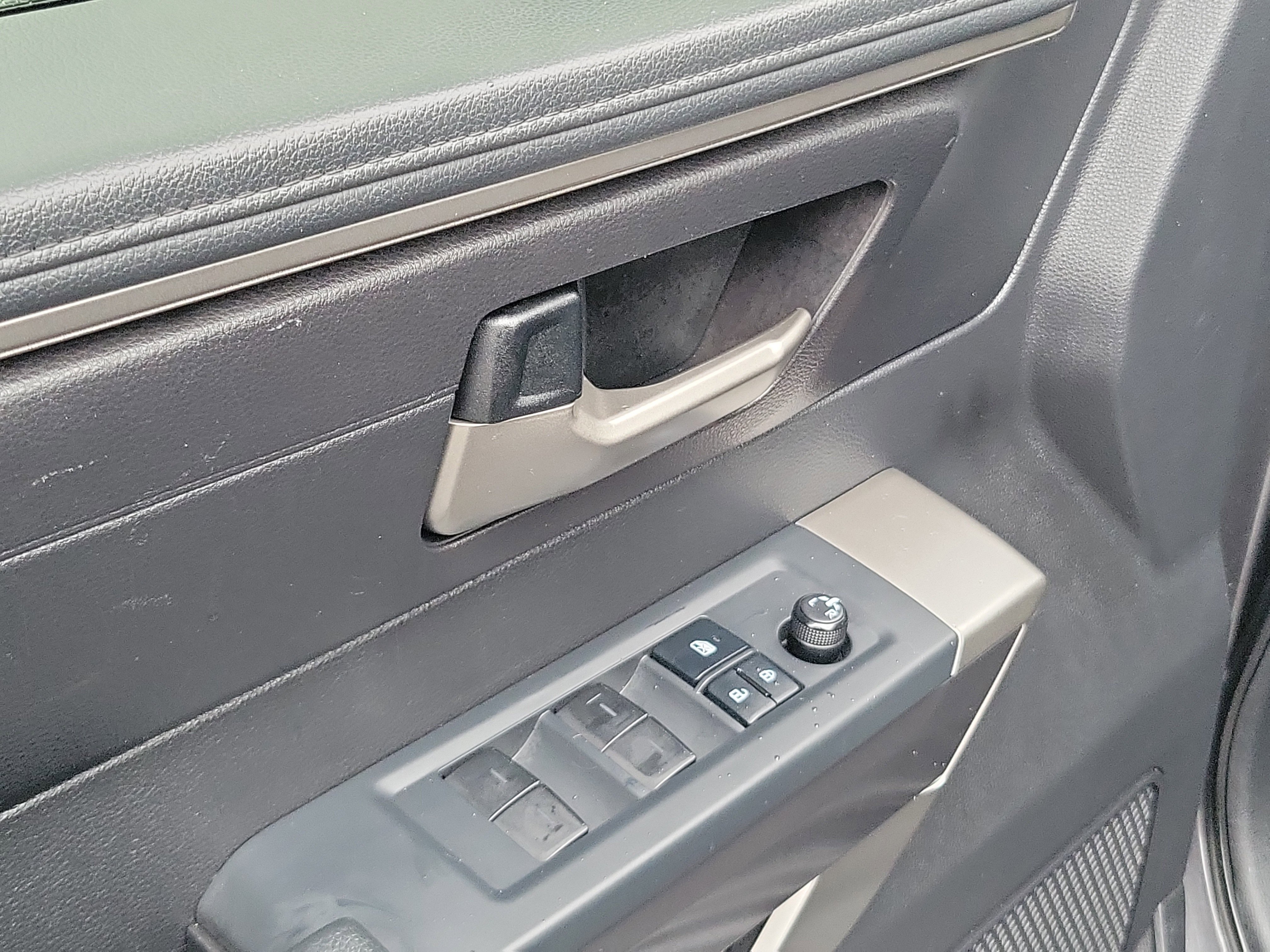 Used 2022 Toyota Tundra SR5 w/ TRD Off-Road Package image 20