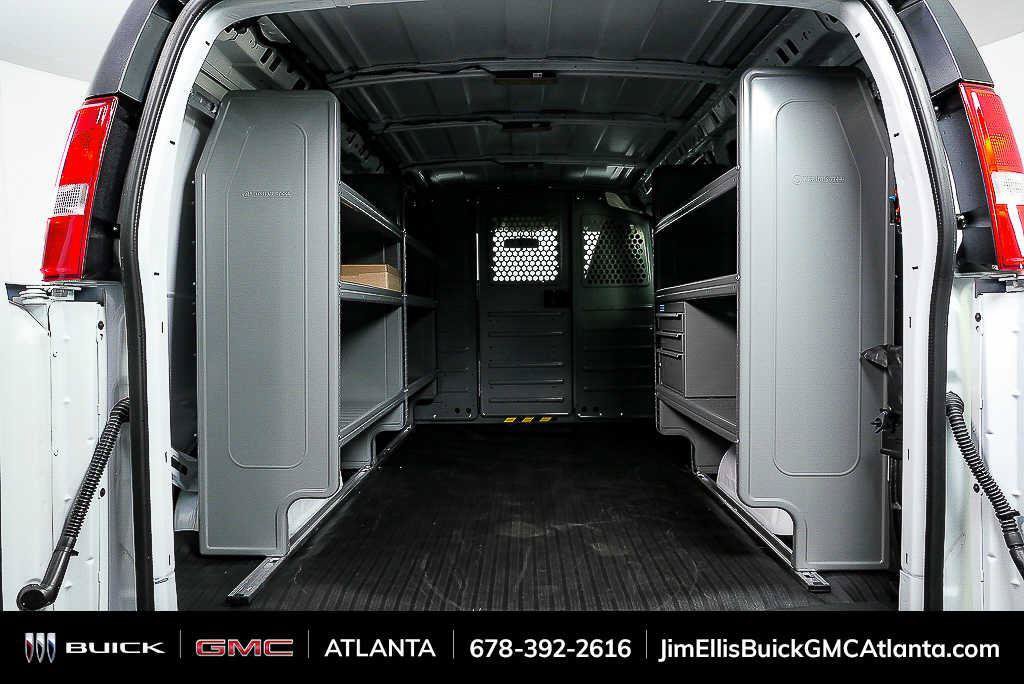 New 2025 GMC Savana 2500 w/ Driver Convenience Package RWD image 24