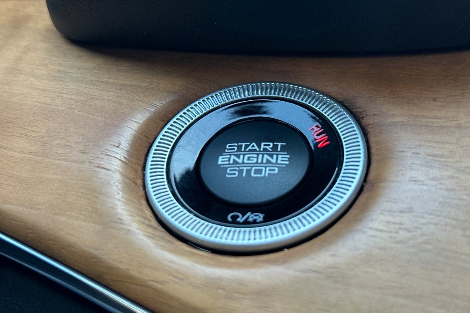 Used 2023 Jeep Grand Cherokee L Summit image 31