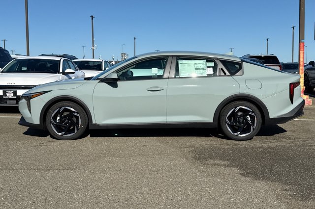 New 2026 Kia K4 EX FWD image 10