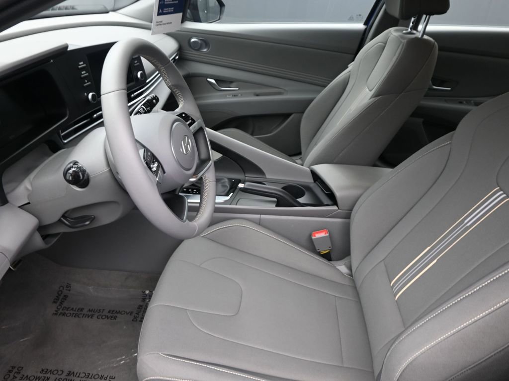 Certified 2026 Hyundai Elantra Sport w/ Cargo Package FWD image 15