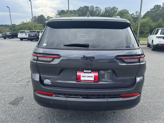Used 2024 Jeep Grand Cherokee L Laredo AWD/4WD image 4