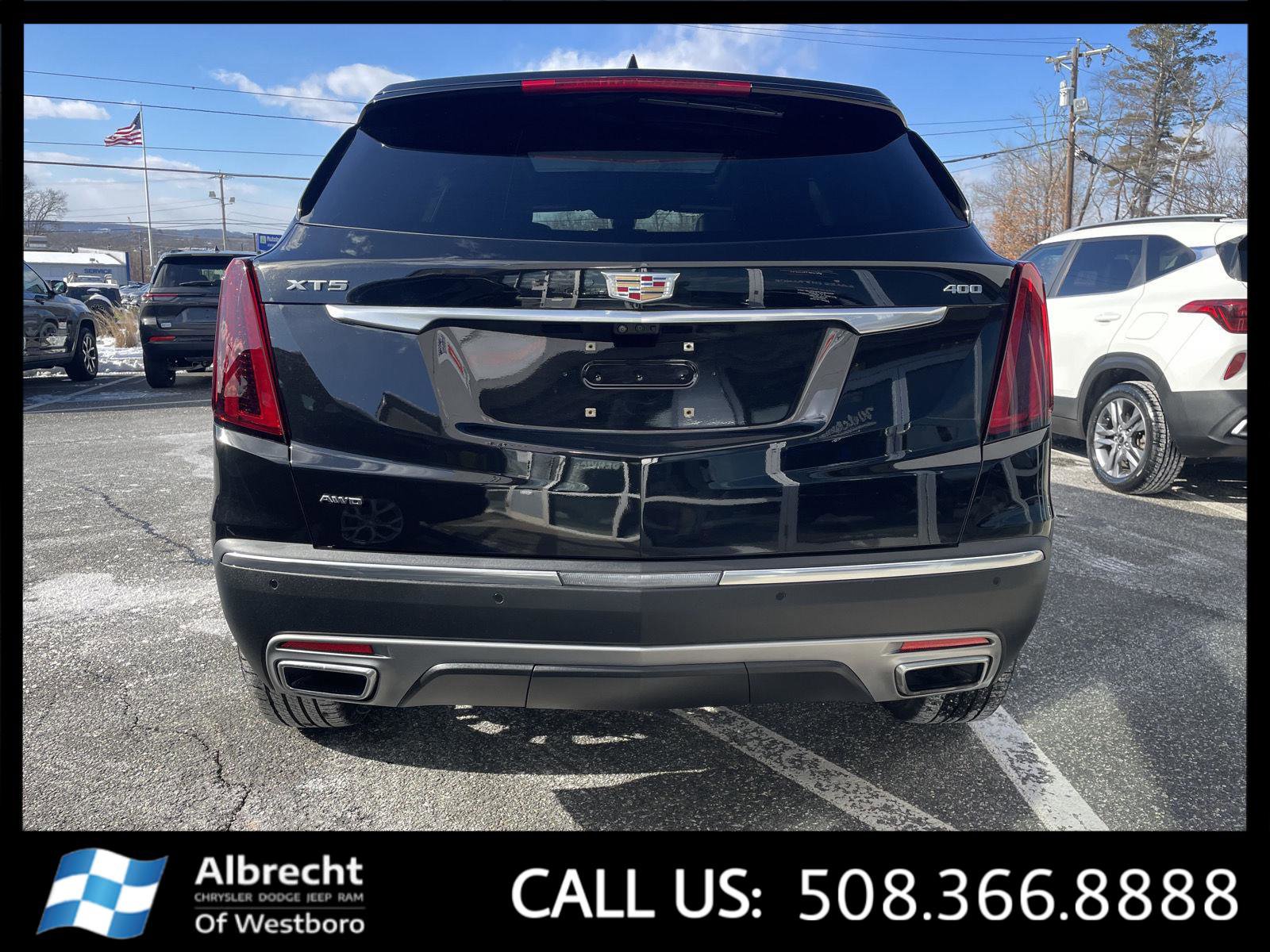 Used 2024 Cadillac XT5 Premium Luxury w/ Technology Package image 4