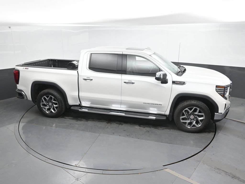 Used 2022 GMC Sierra 1500 SLT w/ SLT Premium Plus Package AWD/4WD image 32