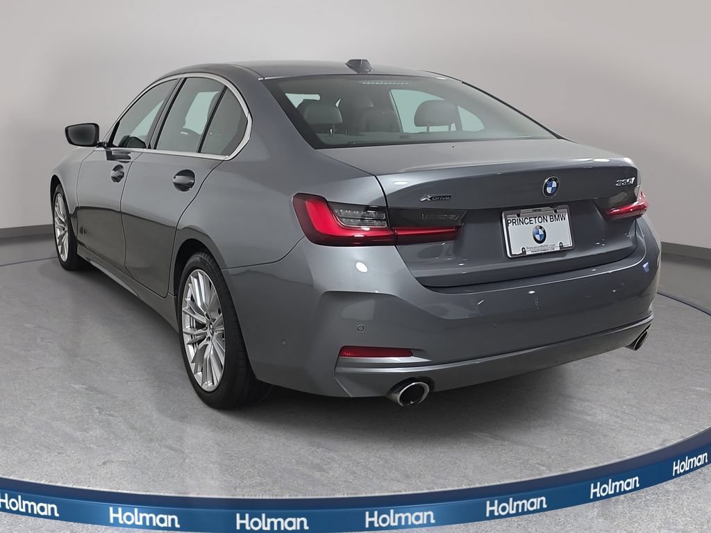 Used 2024 BMW 330i xDrive Sedan w/ Premium Package AWD/4WD image 8