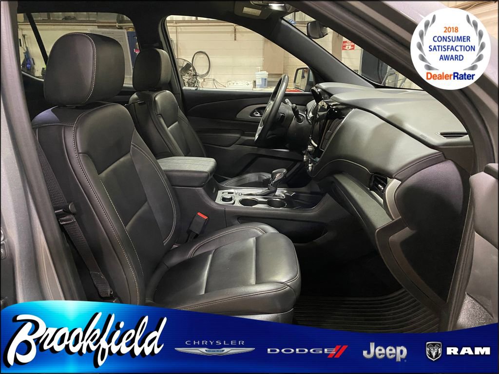 Used 2023 Chevrolet Traverse LT image 22