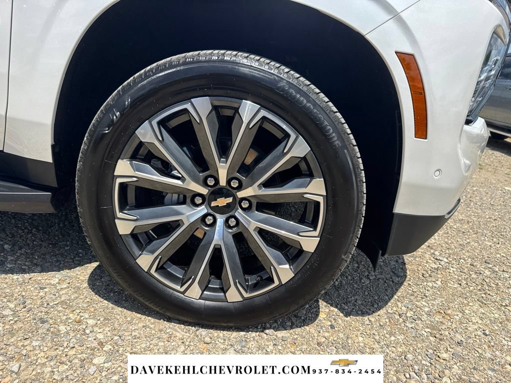 Used 2025 Chevrolet Suburban High Country w/ Sun And Tow Package AWD/4WD image 52