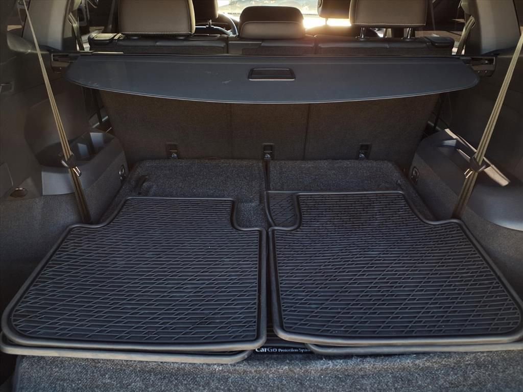 Used 2022 Volkswagen Tiguan SE R-Line image 6