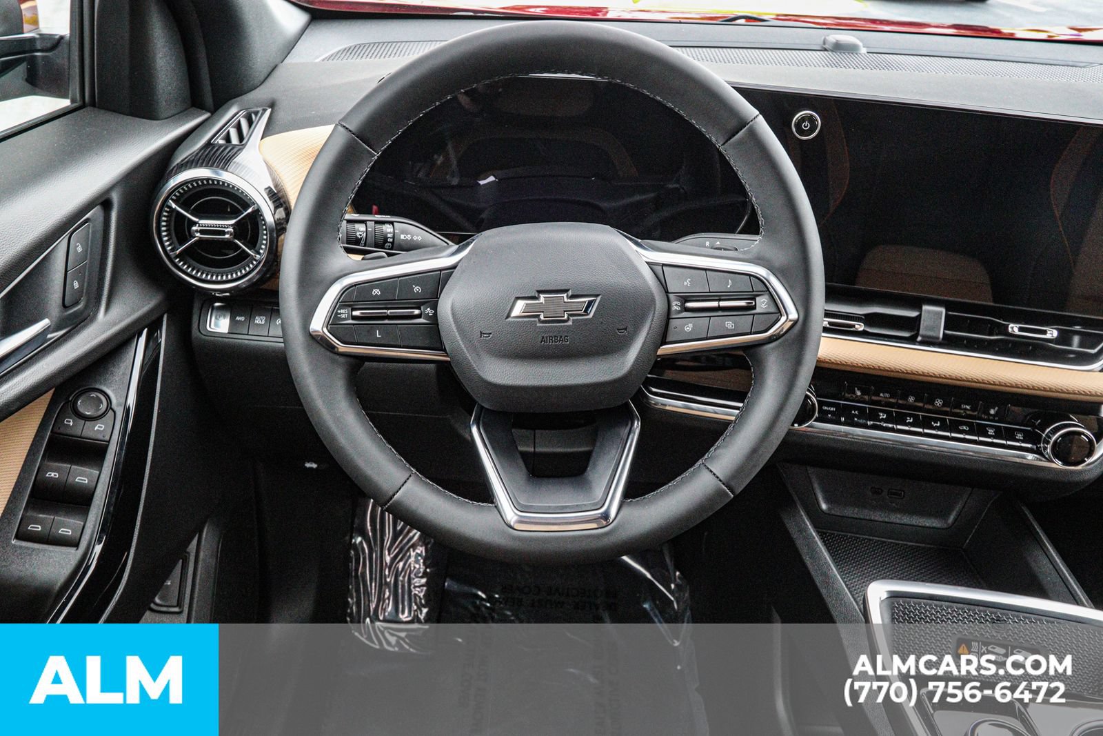 Used 2025 Chevrolet Equinox ACTIV w/ Safety and Technology Package AWD/4WD image 31