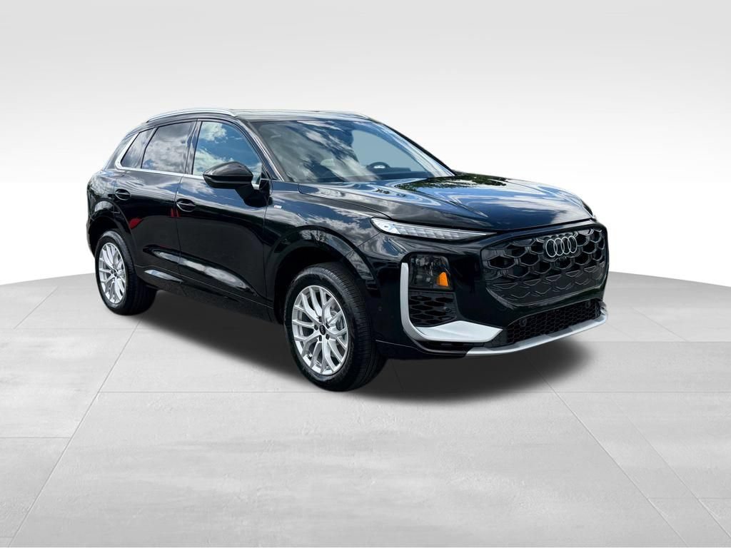 New 2026 Audi Q3 quattro 2.0T AWD/4WD image 3