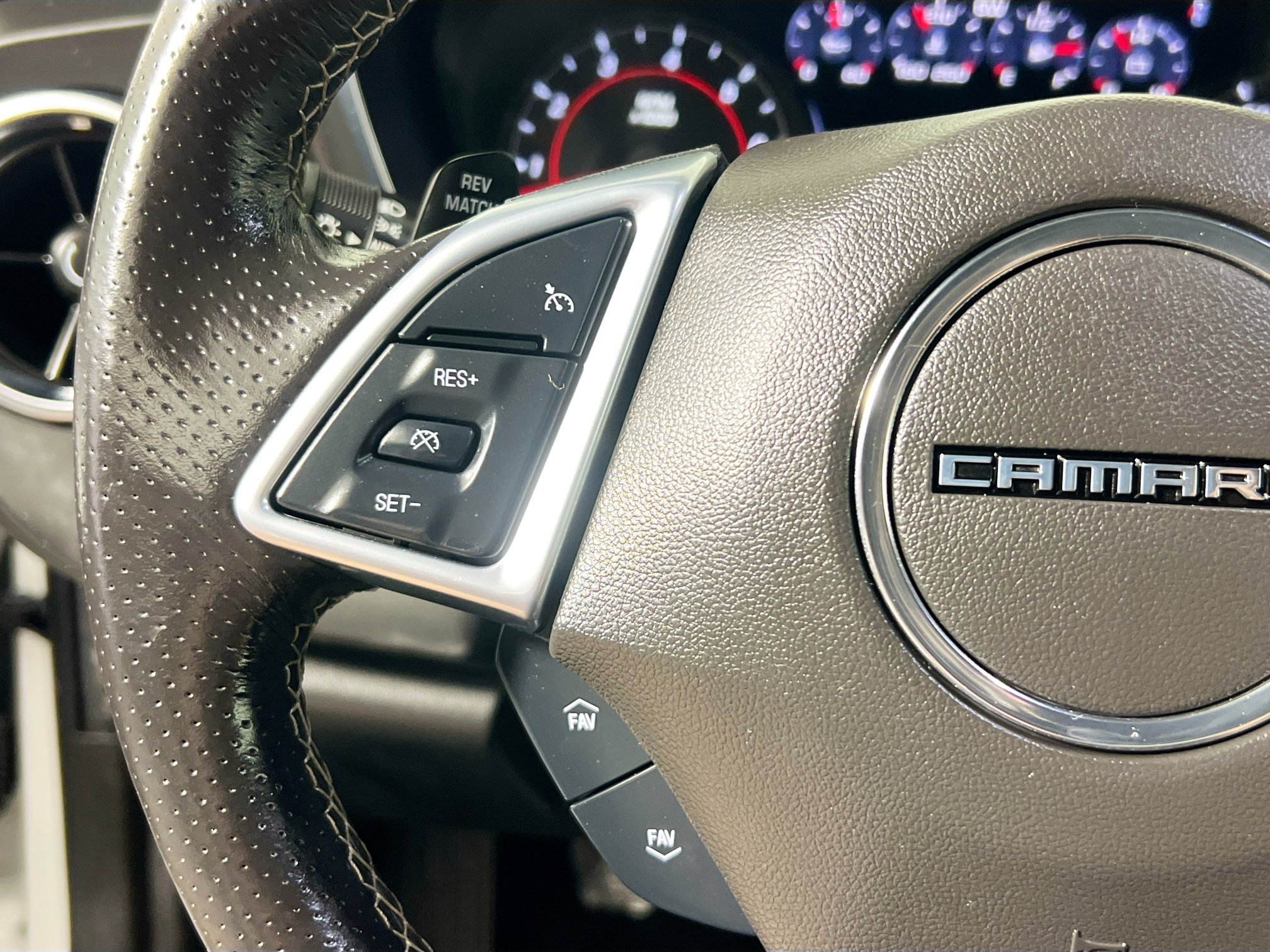 Used 2022 Chevrolet Camaro SS RWD image 18