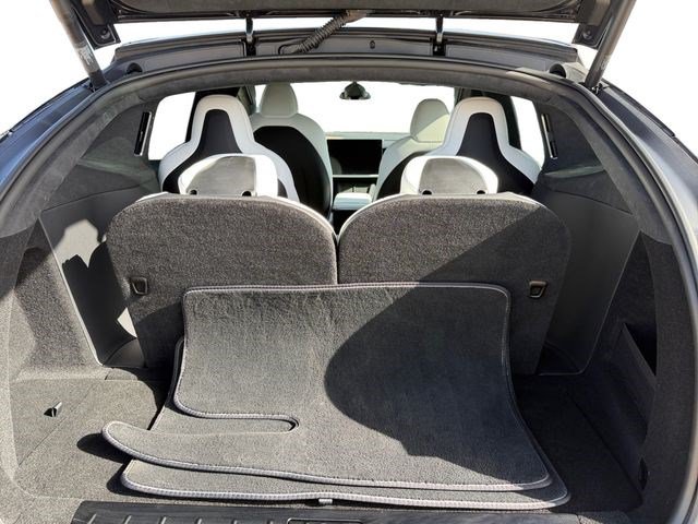 Used 2026 Tesla Model X Plaid AWD/4WD image 18