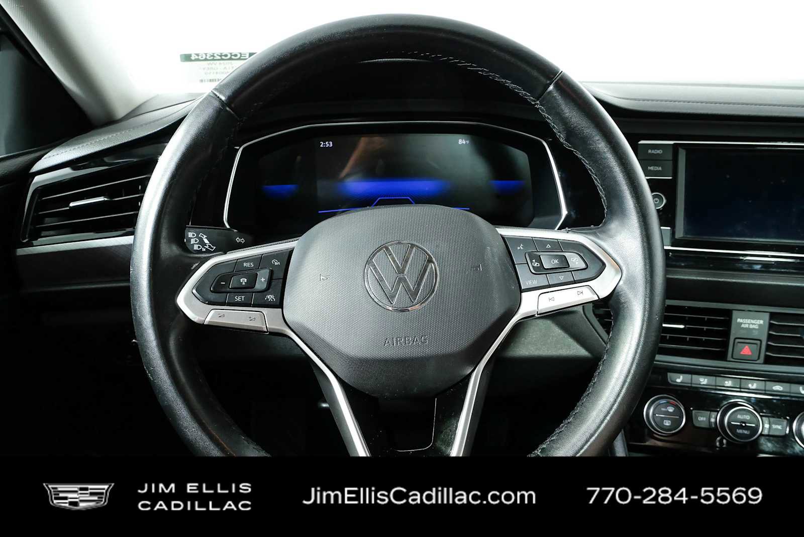 Used 2024 Volkswagen Jetta SE FWD image 9