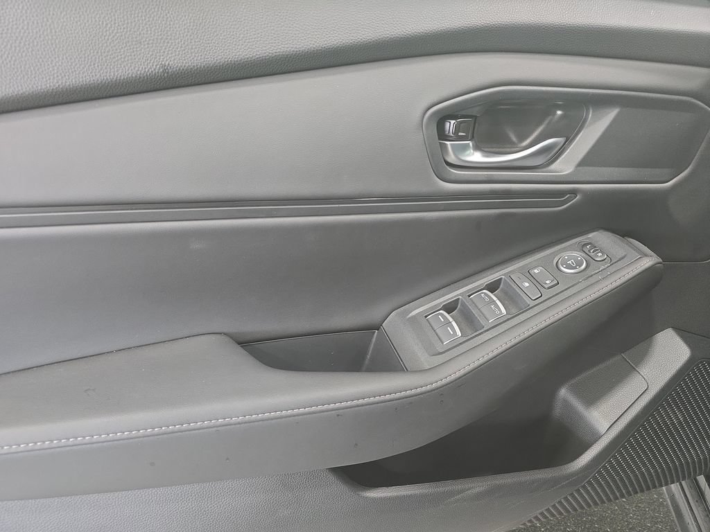 Used 2025 Honda Accord Sport image 24