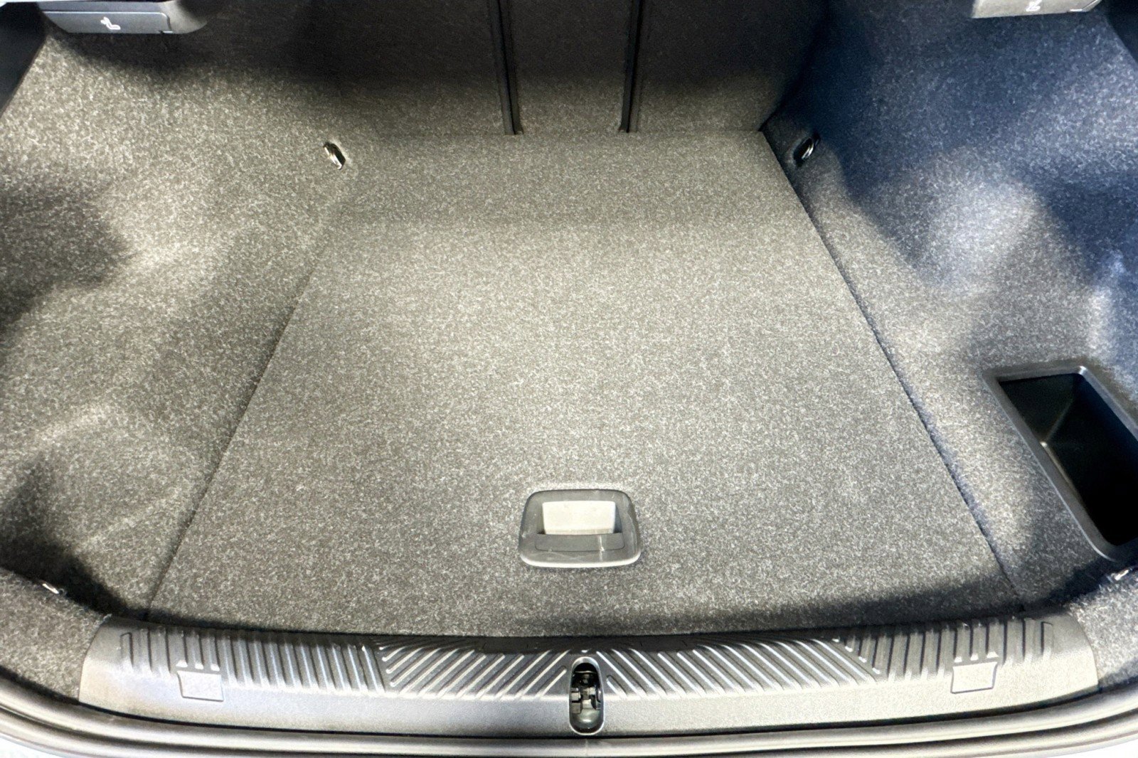 Used 2025 BMW i5 M60 w/ Premium Package image 25