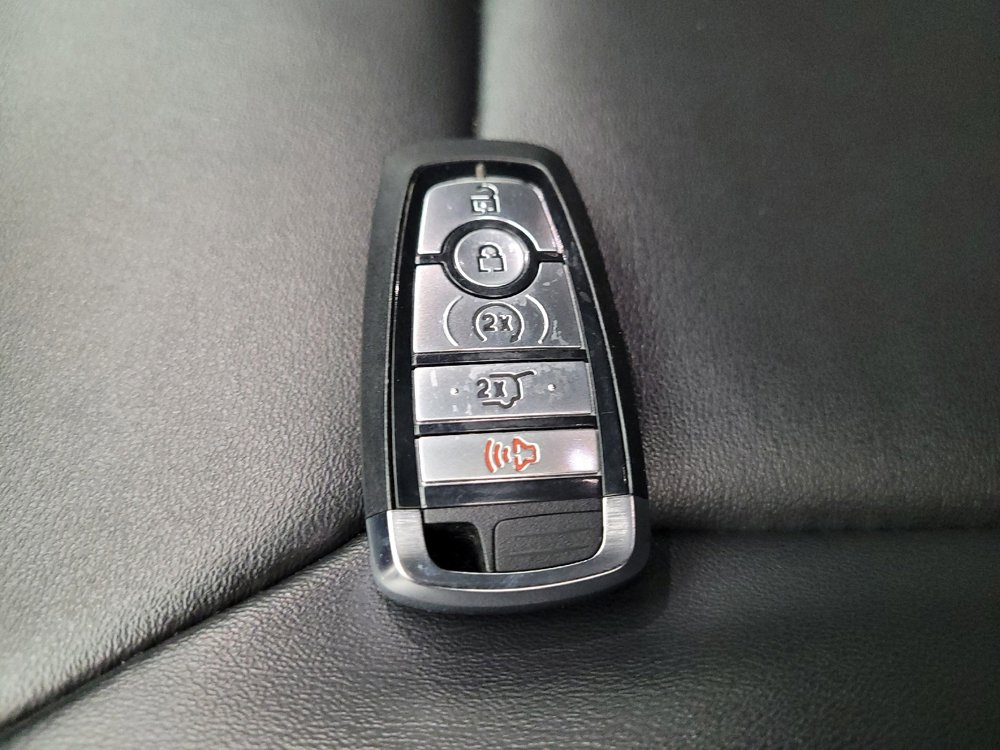 Used 2023 Ford Explorer XLT w/ Equipment Group 202A image 32