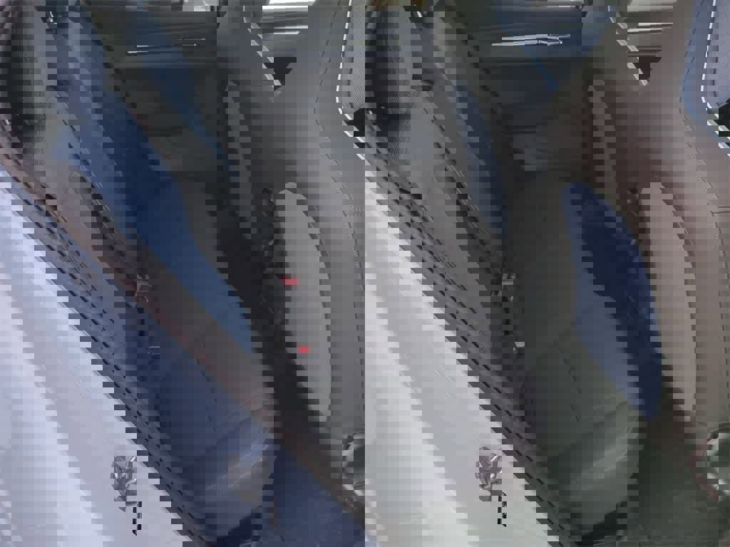 New 2025 Volvo EX30 Plus w/ Climate Package image 13