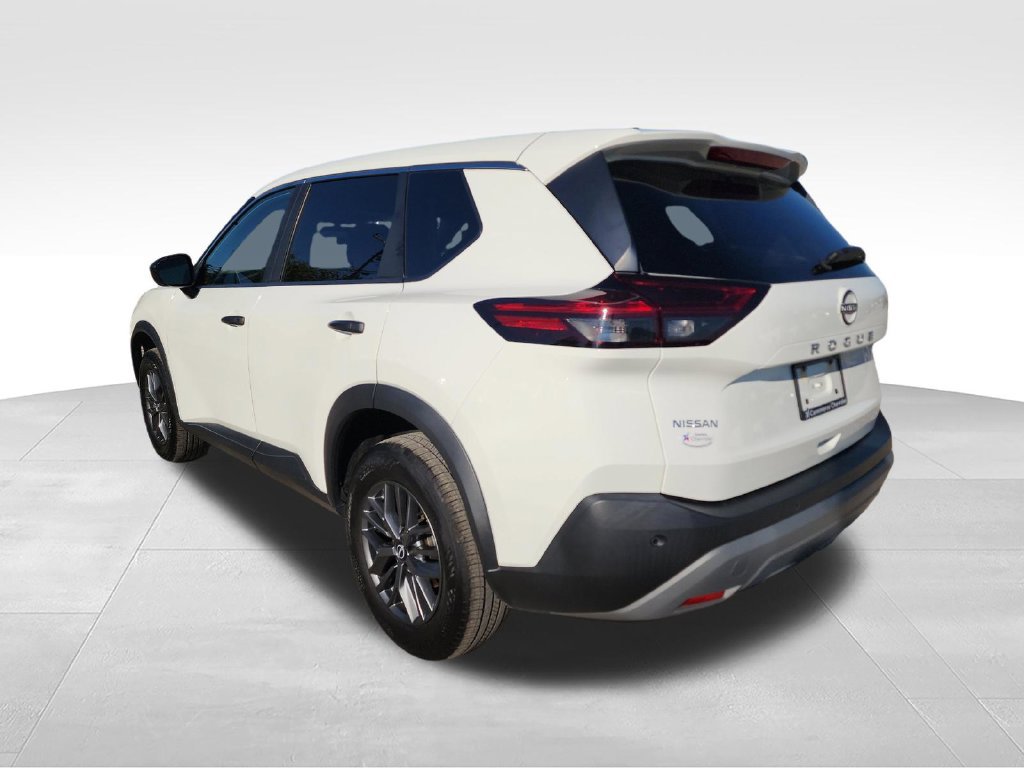 Used 2023 Nissan Rogue S FWD image 5