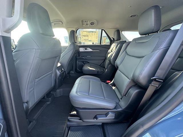 New 2025 Ford Explorer Active w/ Active Comfort Package image 15