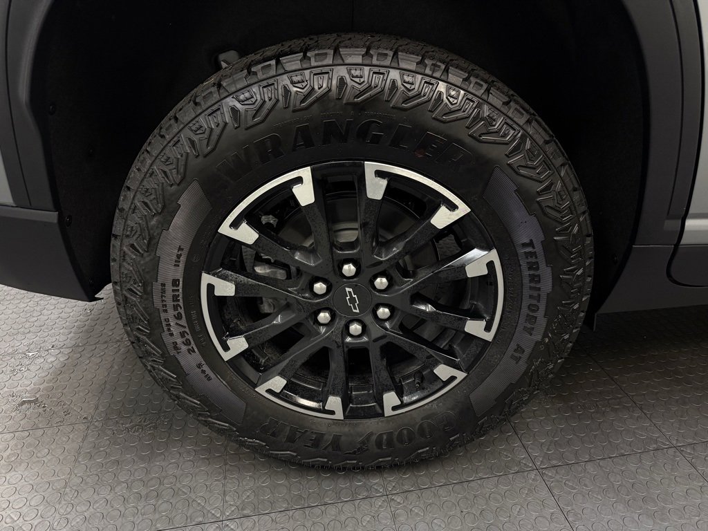 New 2026 Chevrolet Traverse Z71 w/ Enhanced Driving Package image 13