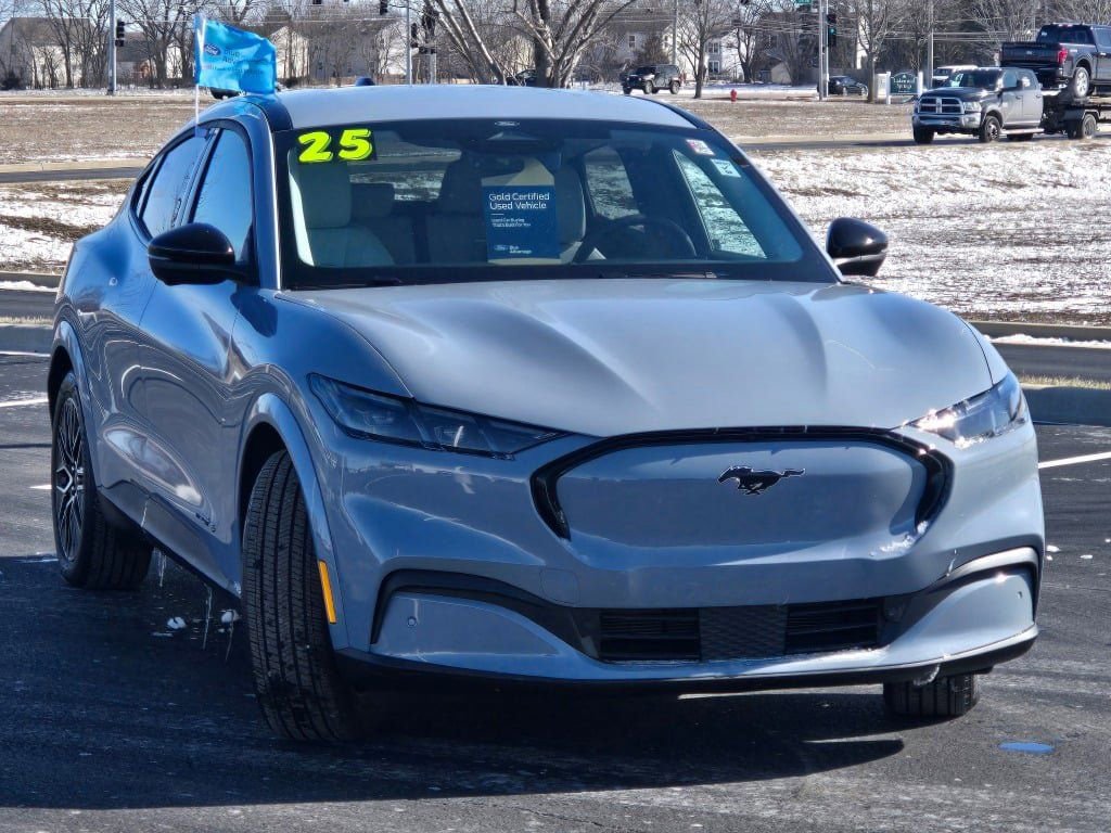 Certified 2025 Ford Mustang Mach-E Premium image 5