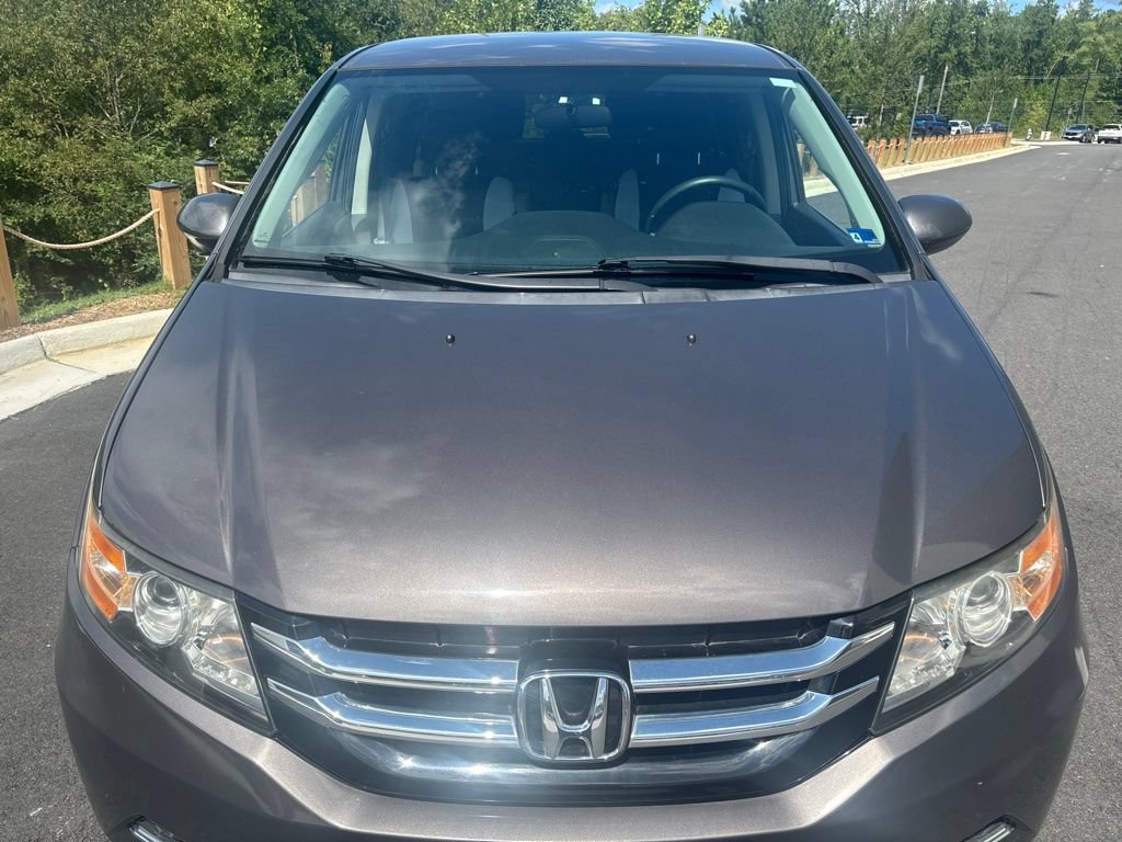 Used 2016 Honda Odyssey SE image 2