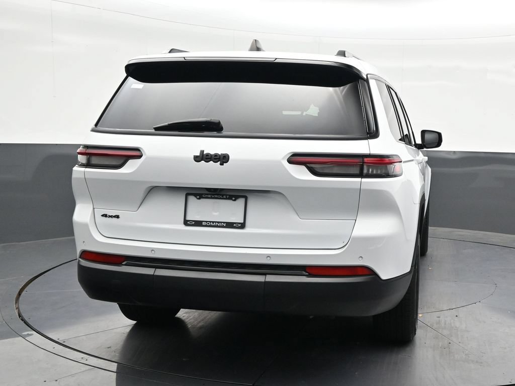 Used 2024 Jeep Grand Cherokee L Altitude AWD/4WD image 4