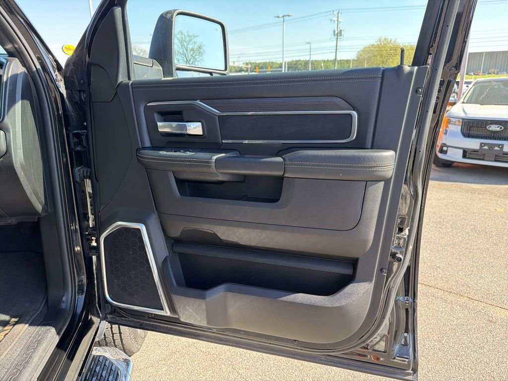 Used 2025 RAM 3500 Laramie w/ Sport Appearance Package image 22