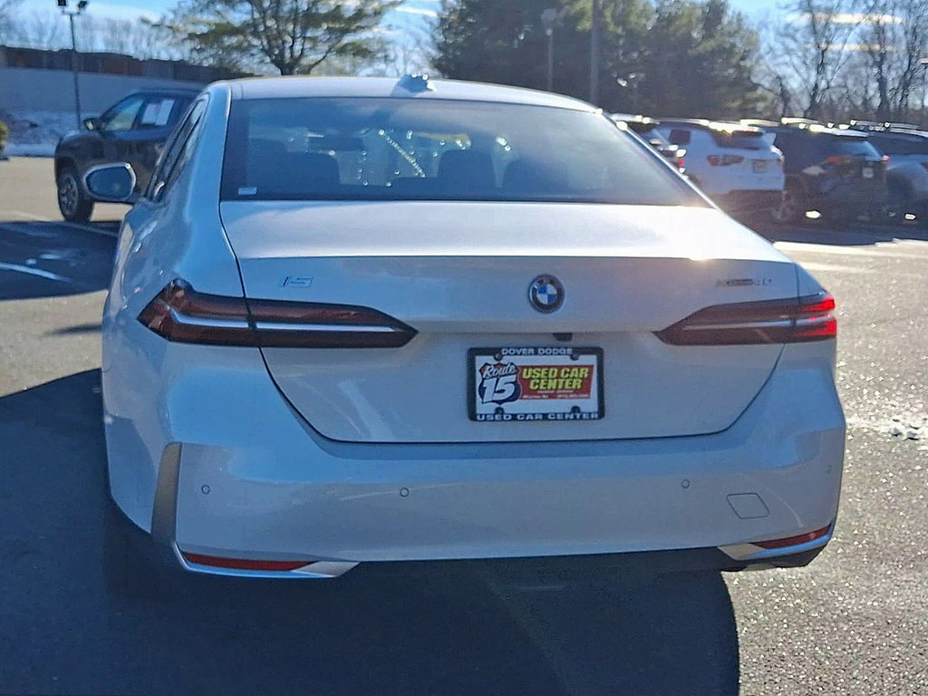 Used 2025 BMW i5 xDrive40 w/ Premium Package image 7