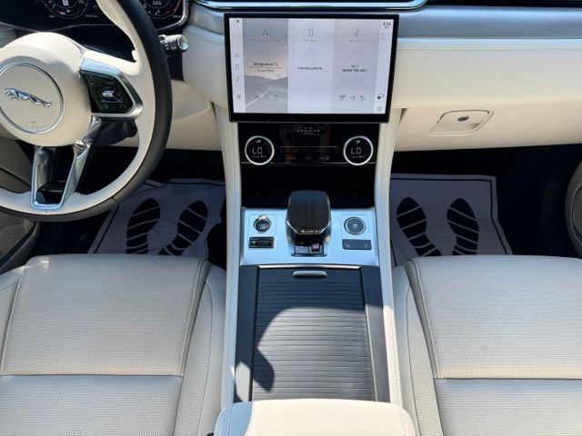 Certified 2025 Jaguar F-PACE R-Dynamic S AWD/4WD image 27