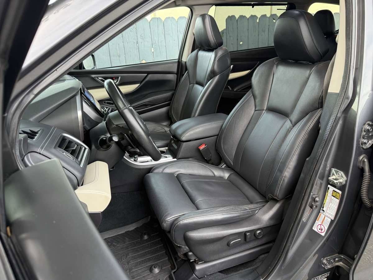 Used 2020 Subaru Ascent Limited w/ Technology Package image 4