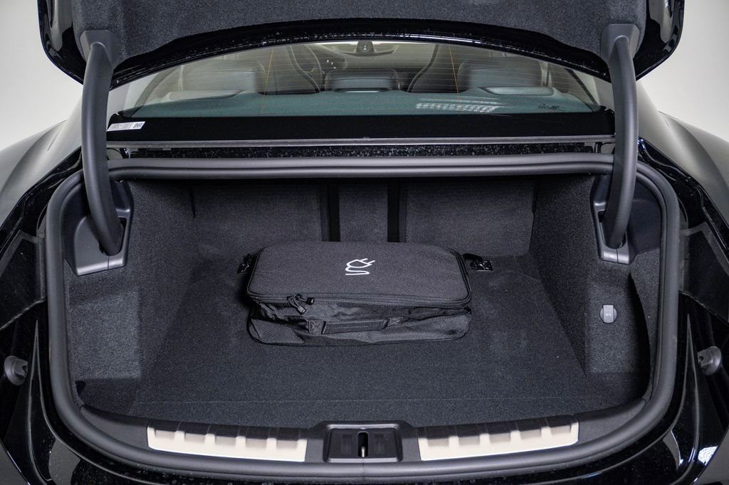 New 2026 Porsche Taycan image 28