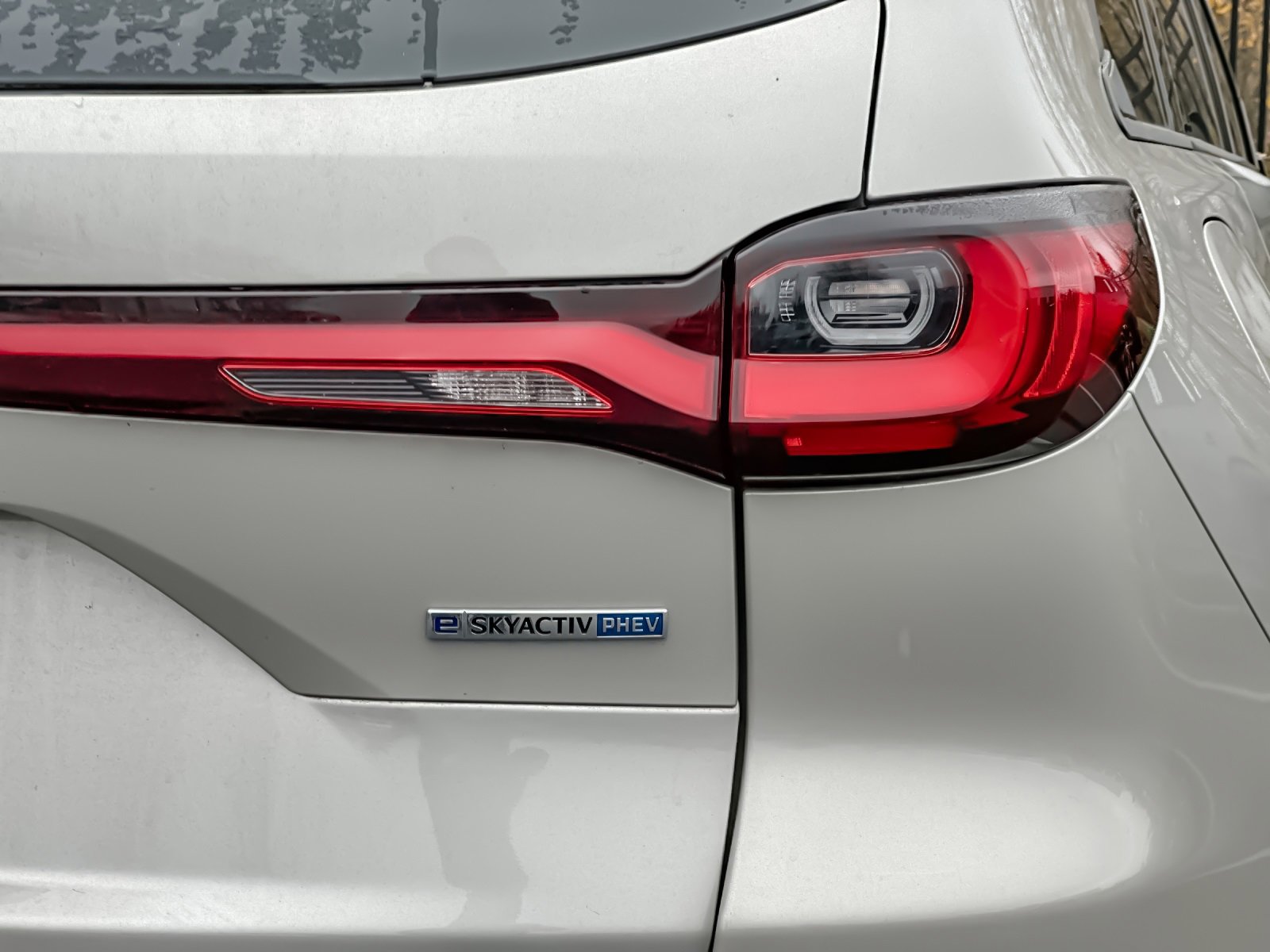 Certified 2025 MAZDA CX-90 Plug-In Hybrid w/Premium Sport image 28