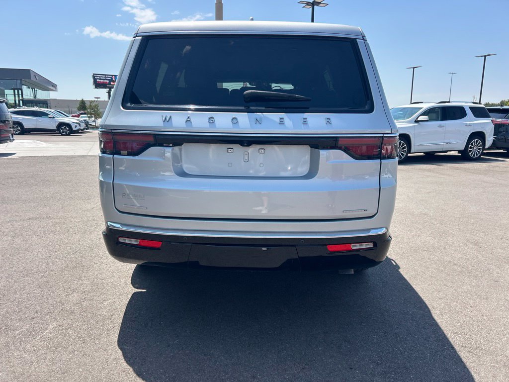 Used 2023 Jeep Wagoneer Series II AWD/4WD image 10