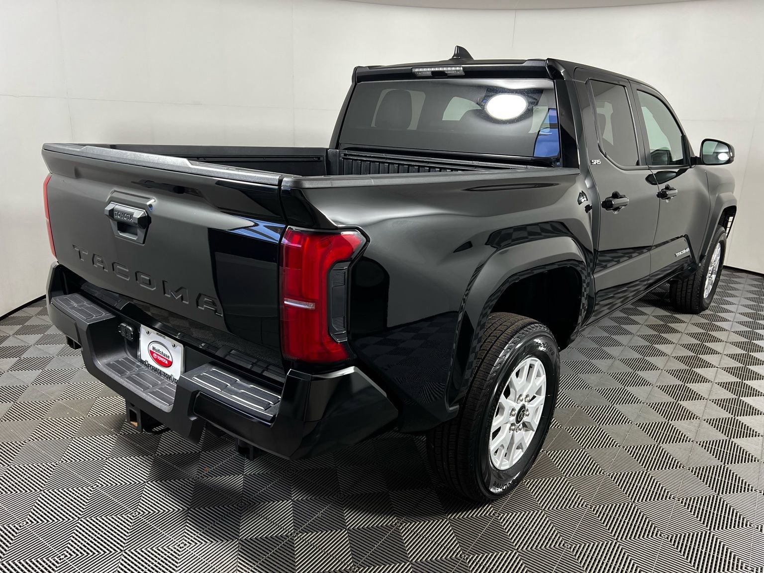 Certified 2024 Toyota Tacoma SR5 image 6