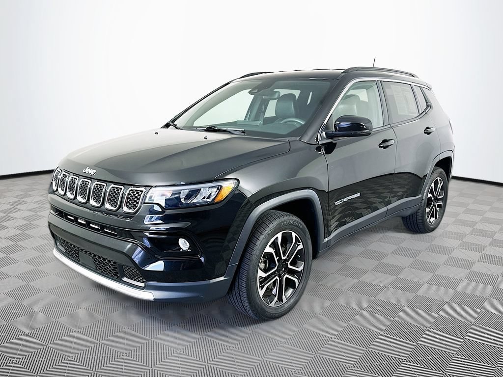 Used 2023 Jeep Compass Limited AWD/4WD image 5