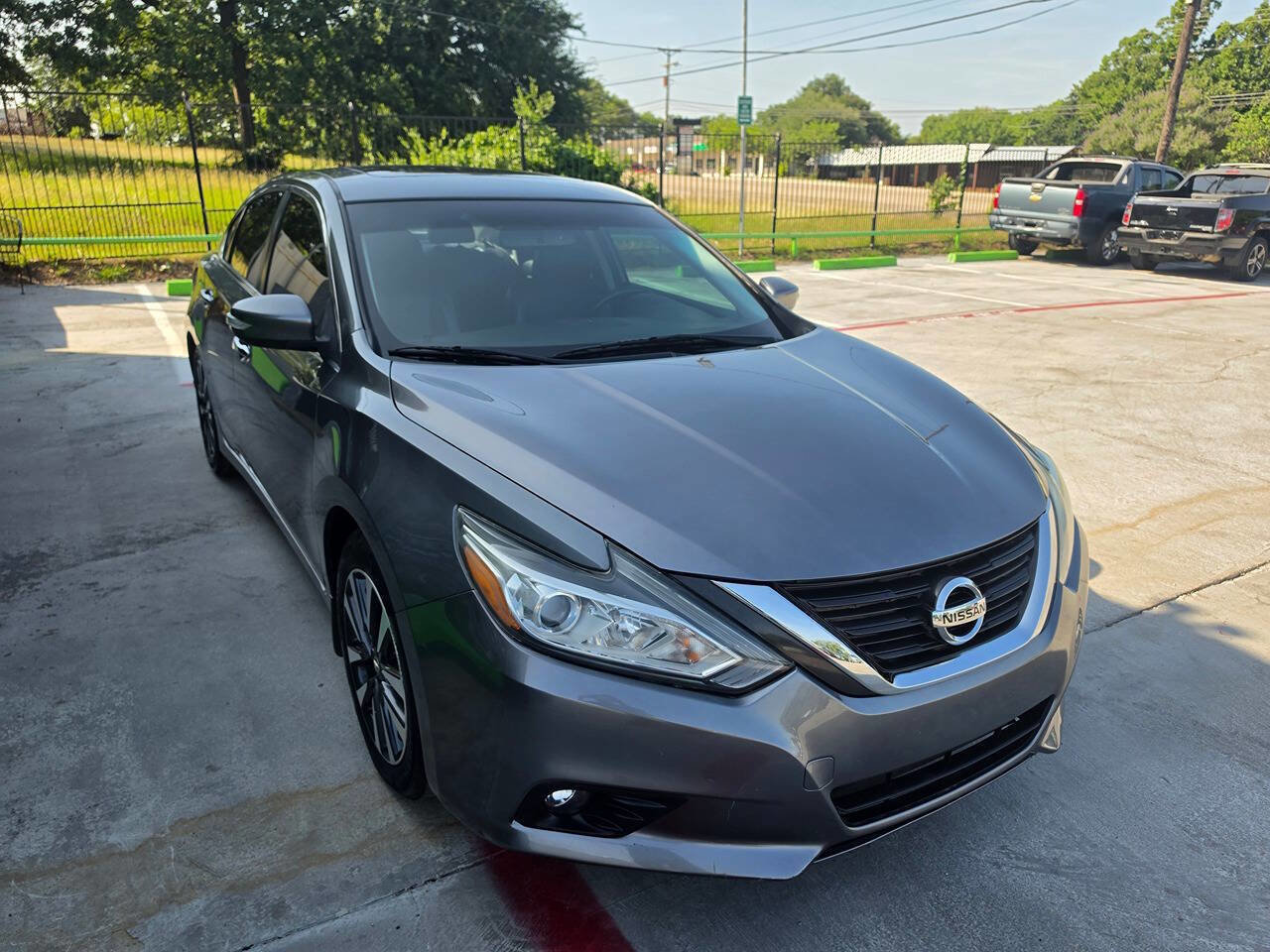 Used 2016 Nissan Altima 2.5 SL w/ 2.5 Technology Package FWD image 5