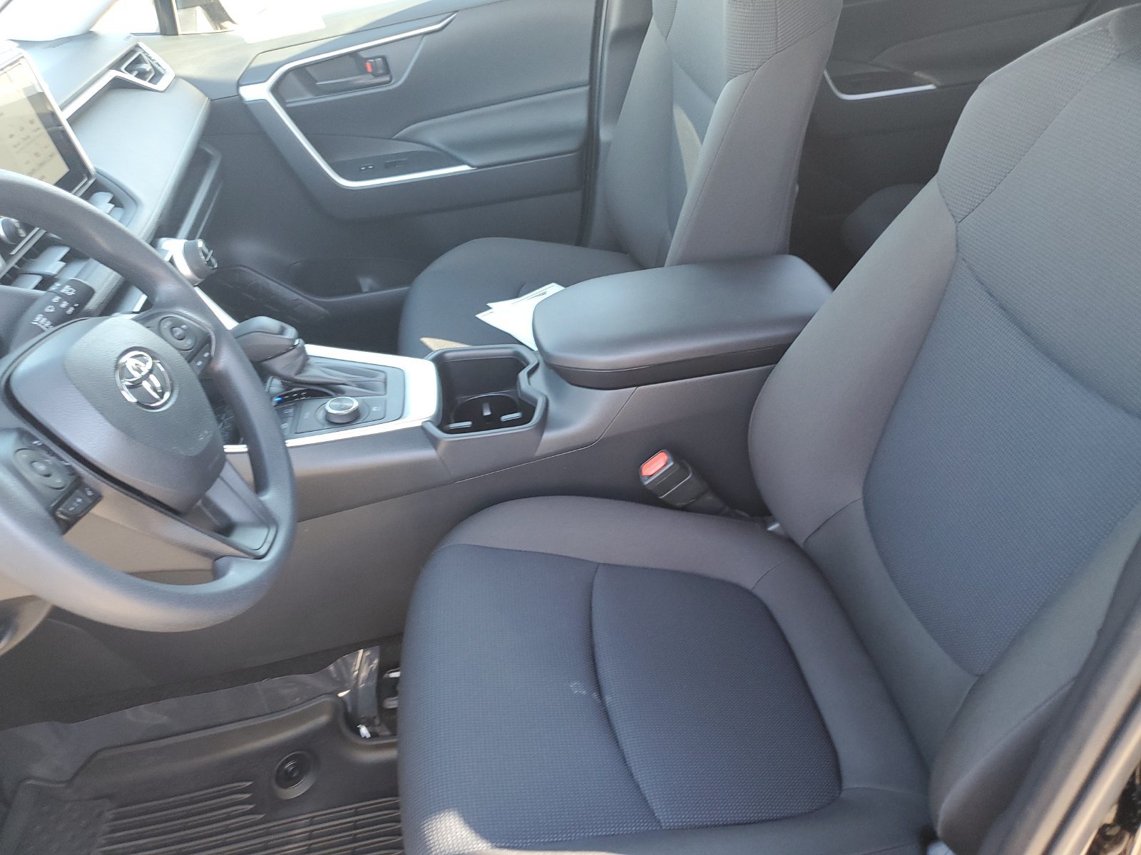 Certified 2025 Toyota RAV4 LE AWD/4WD image 17