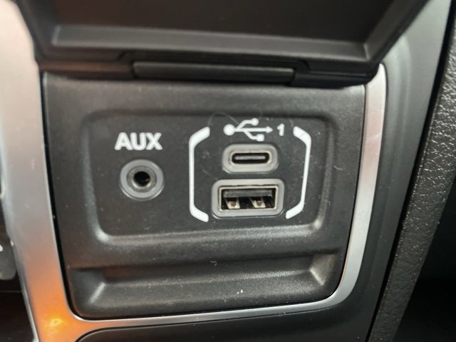 Used 2025 Jeep Gladiator Willys image 23