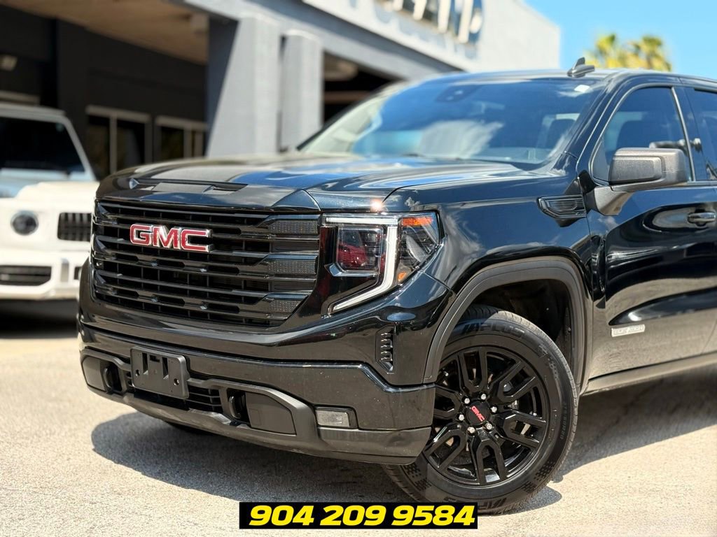 Used 2022 GMC Sierra 1500 Elevation RWD image 2