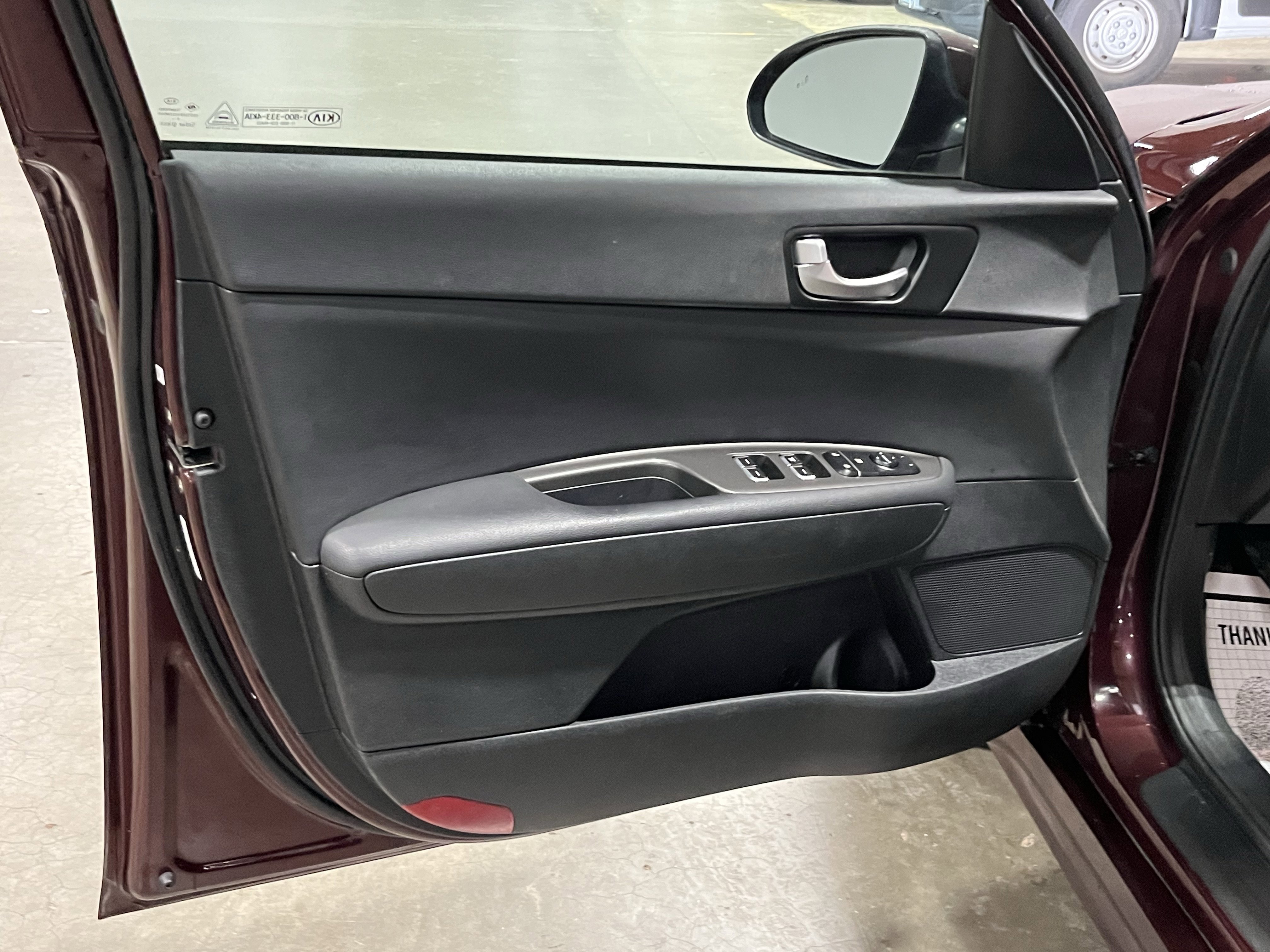 Used 2020 Kia Optima LX image 15