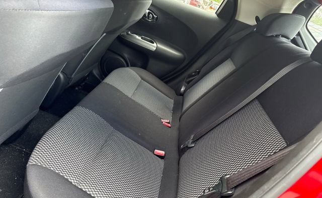Used 2017 Nissan Juke S FWD image 12