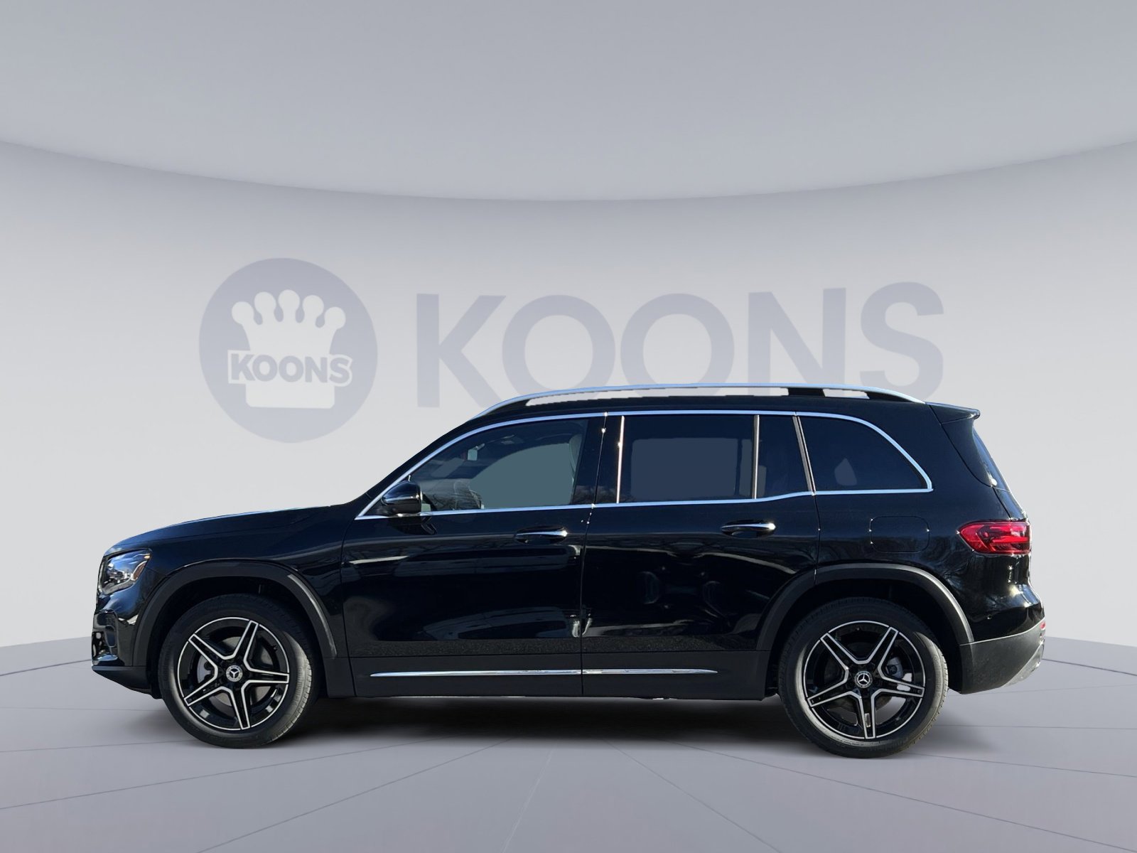 New 2026 Mercedes-Benz GLB 250 GLB 250 image 2