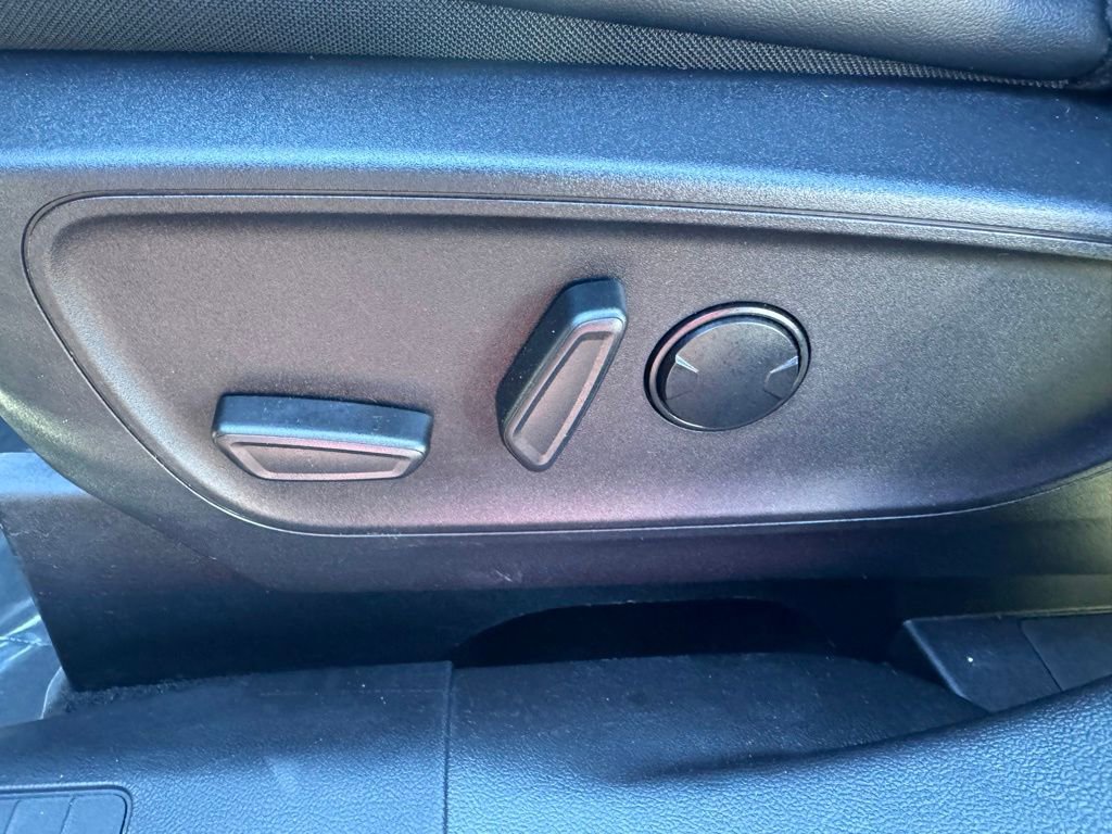 Used 2025 Ford Escape ST-Line Select image 19