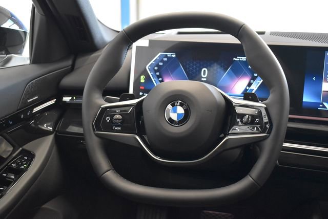 New 2026 BMW 530i xDrive w/ Premium Package image 24