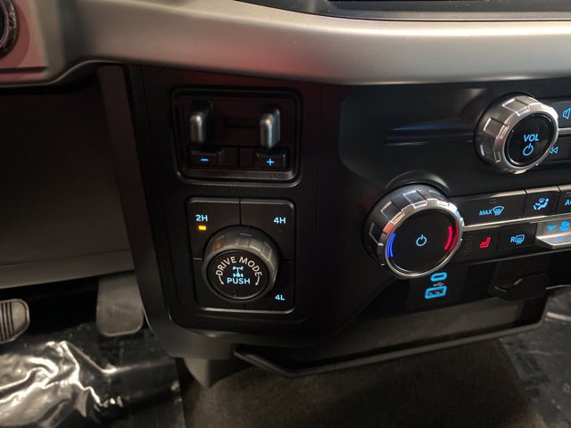 Used 2022 Ford F150 XLT w/ Equipment Group 302A High AWD/4WD image 18
