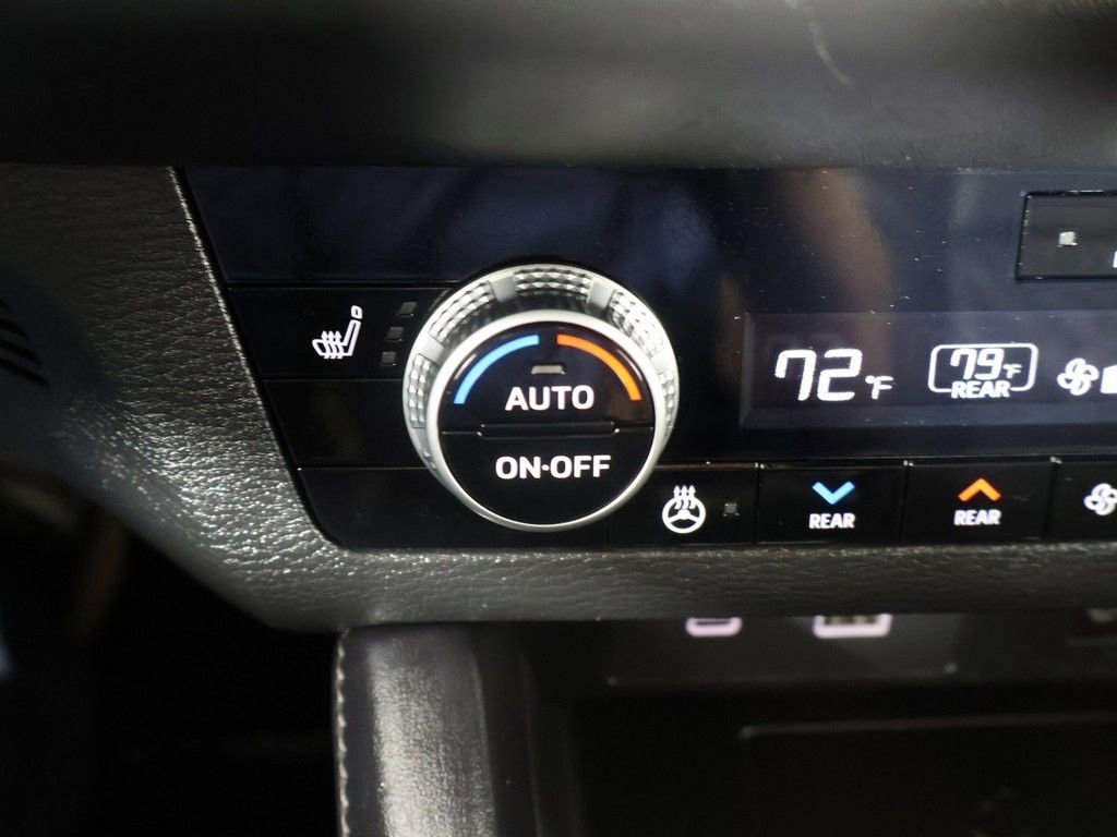 Used 2023 Mitsubishi Outlander SEL Black Edition AWD/4WD image 52