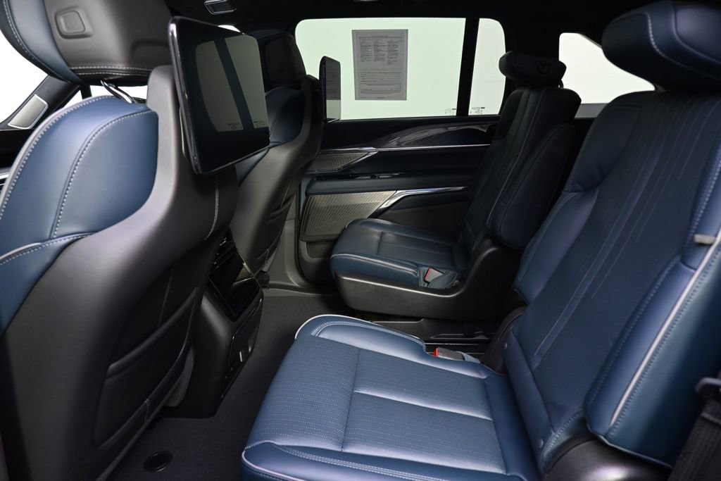 Certified 2025 Cadillac Escalade IQ Sport 2 AWD/4WD image 22